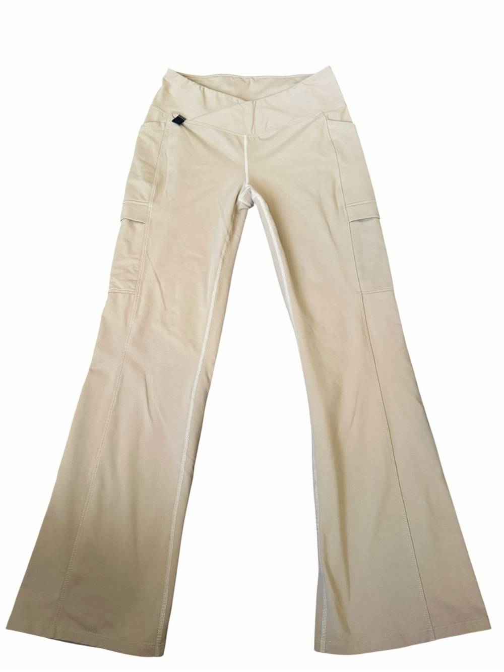 Baleaf Fleece lined water resistant Cargo Flare Leggings size large - Picture 2 of 8